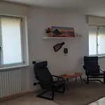 Villa Sara - View, Garden & Private Parking *