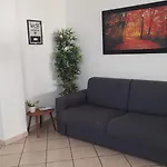 Sara - View, Garden & Private Parking