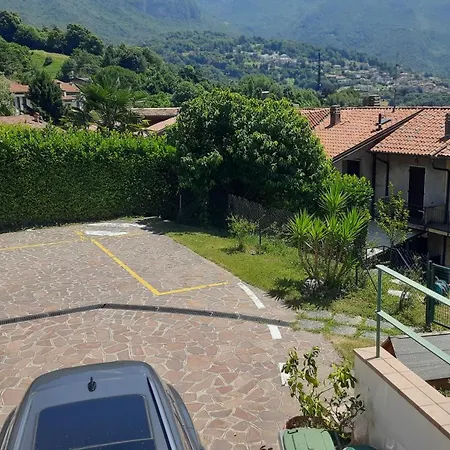 Sara - View, Garden & Private Parking