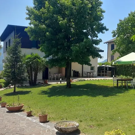 Sara - View, Garden & Private Parking * Lecco