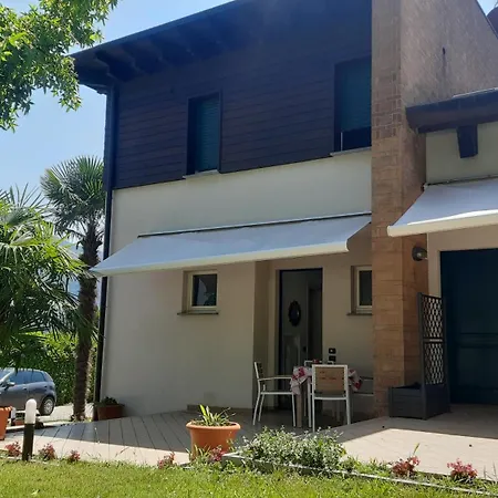 Sara - View, Garden & Private Parking * Lecco