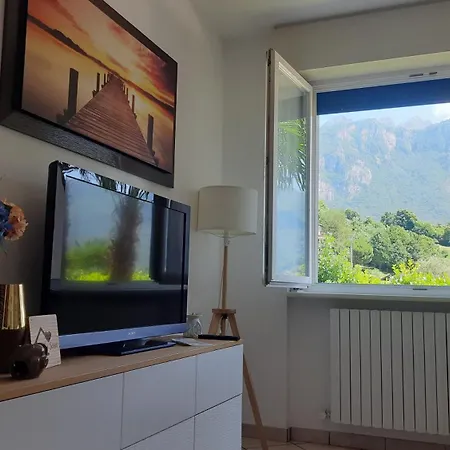 Sara - View, Garden & Private Parking * Lecco