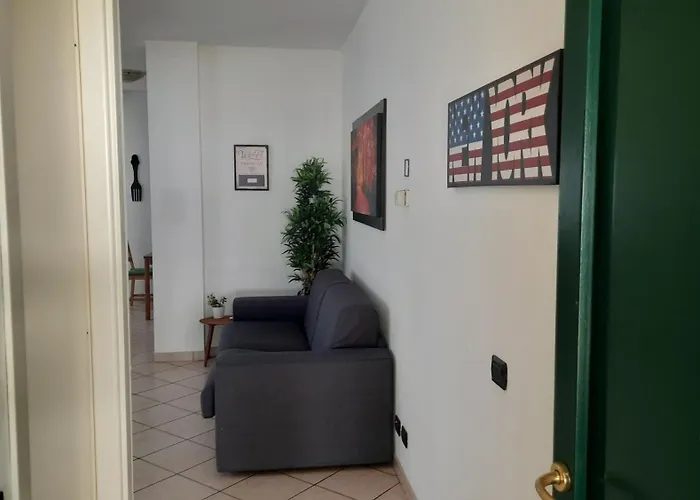 Sara Вилла Лекко