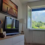 Sara - View, Garden & Private Parking * Lecco
